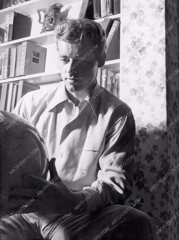 cool candid Guy Madison at home 8b20-14426