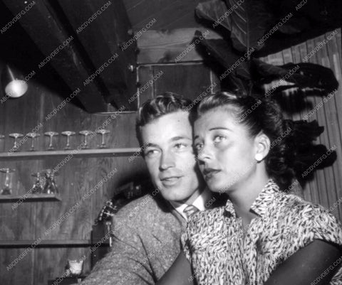 Guy Madison Gail Russell in the bar area at home 8b20-14442
