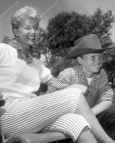 cool candid Doris Day and her son maybe 8b20-14663