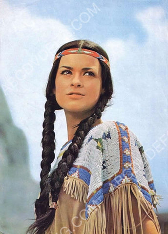 beautiful Marie Versini portrait 8b20-15190