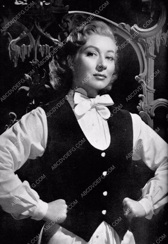 Greer Garson portrait 8b20-15655