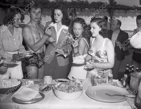 Jackie Cooper Helen Parrish Judy Garland backyard BBQ party 8b20-15741