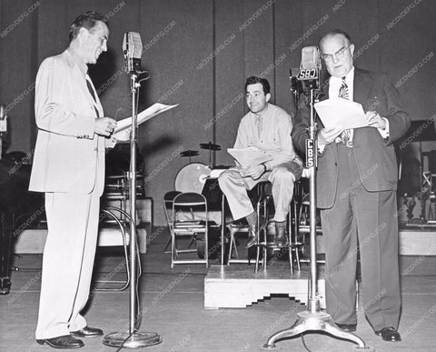 Humphrey Bogart Pvt Jerry Hausner Victor Moore AFRS Armed Forces Radio Service 8b20-15824
