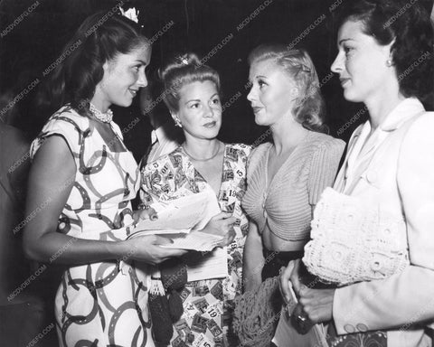 Jinx Falkenberg Claire Trevor Ginger Rogers Ruth Hussey Armed Forces Radio Service 8b20-15888