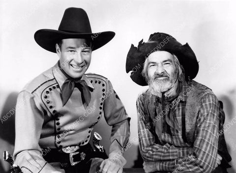 cowboy star Wild Bill Elliott and Gabby Hayes 8b20-15946