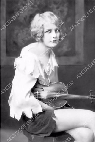 cute Kay English with her violin 8b20-15961