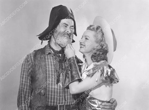 great Gabby Hayes & Dale Evans portrait 8b20-15969