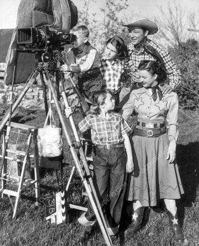 Dale Evans Roy Rogers and the kids behind the camera 8b20-15971