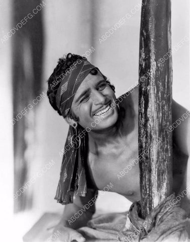 Douglas Fairbanks Sr silent film The Thief of Bagdad 8b20-15996