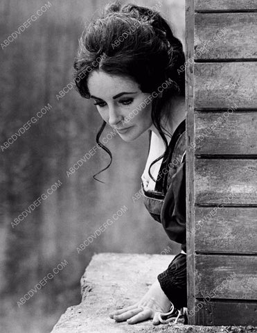 Elizabeth Taylor unknown production 8b20-16319