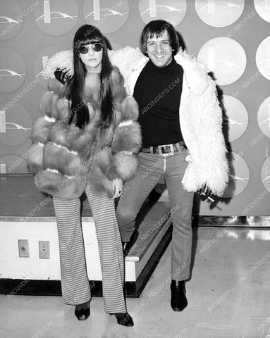 Cher & Sonny Bono in groovy fashion 8b20-16686