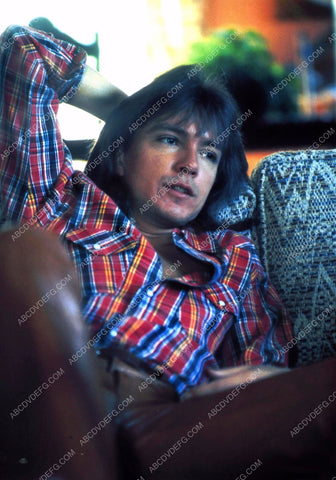 David Cassidy relaxing on the sofa 8b20-16853