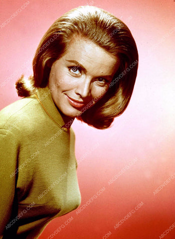 beautiful Honor Blackman portrait 8b20-16956