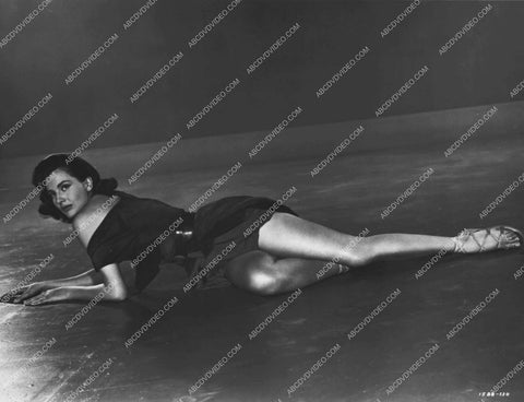 Cyd Charisse dance sequence 8b20-17010