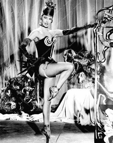 gorgeous Cyd Charisse dance pose 8b20-17017