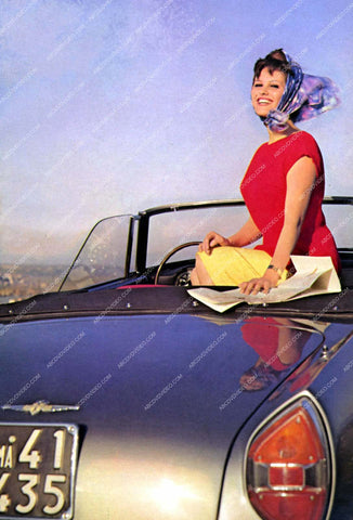 Claudia Cardinale takes her convertible for a spin 8b20-17151