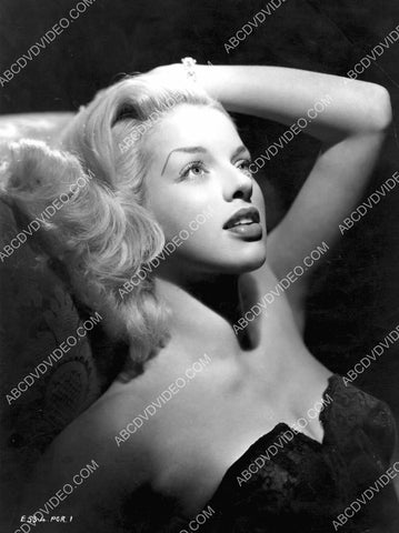 beautiful Diana Dors portrait 8b20-17324