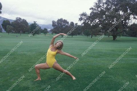 Denise Austin exercising in the park 8b20-17344