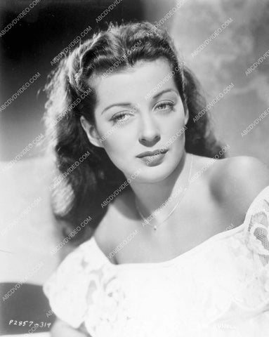 beautiful Gail Russell portrait 8b20-17401