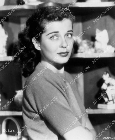 Gail Russell portrait 8b20-17422