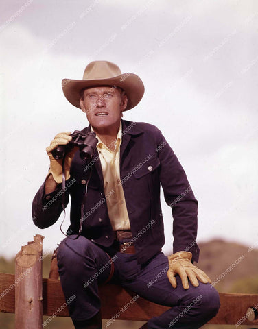 Chuck Connors w the binoculars 8b20-17541