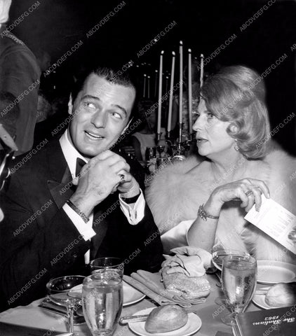 candid photo Agnes Moorehead out to dinner with I don't know who 8b20-1769