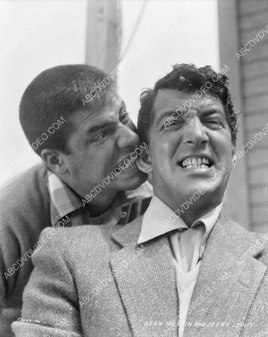 Jerry Lewis pulls a Mike Tyson on Dean Martin 8b20-17809