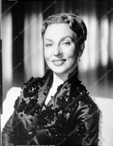 Agnes Moorehead portrait 8b20-1795