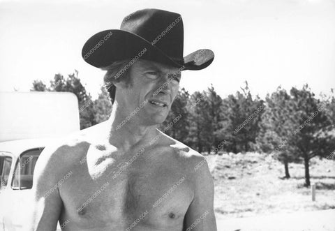 Clint Eastwood in his cowboy hat 8b20-17974