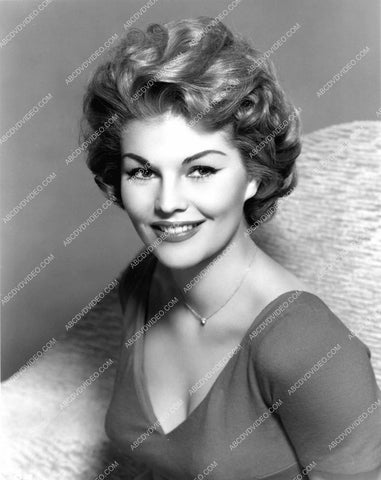 gorgeous Claire Kelly portrait 8b20-17982