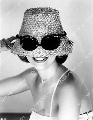 Claire Kelly in hat and sun glasses 8b20-18000