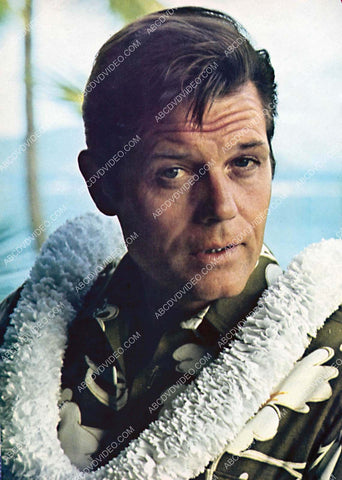 cool Jack Lord in his Hawaiian shirt 8b20-18121
