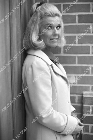 cool Doris Day shot 8b20-18174