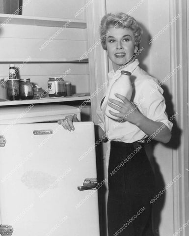 candid Doris Day getting some milk out of the fridge 8b20-18215