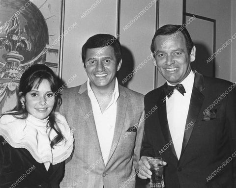 David Janssen out w friends 8b20-18319