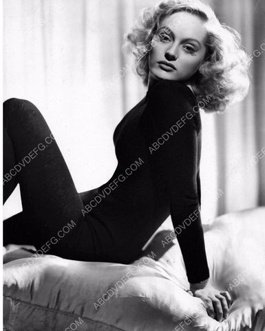 bedroom eyes Alexis Smith portrait 8b20-1870