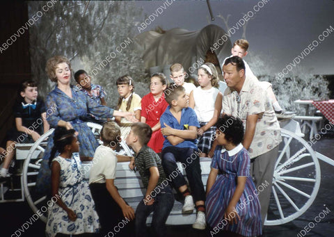 Dale Evans Roy Rogers and a bunch of kids TV special I think 8b20-18948