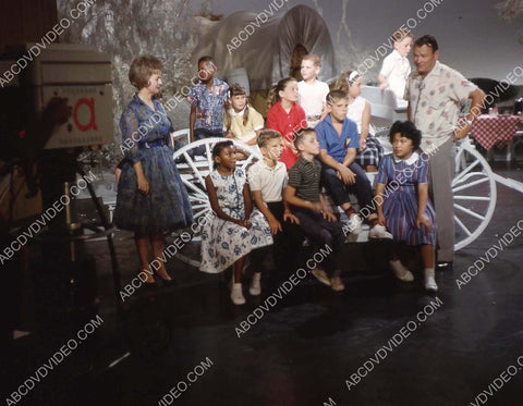 Dale Evans Roy Rogers and a bunch of kids TV special I think 8b20-18959