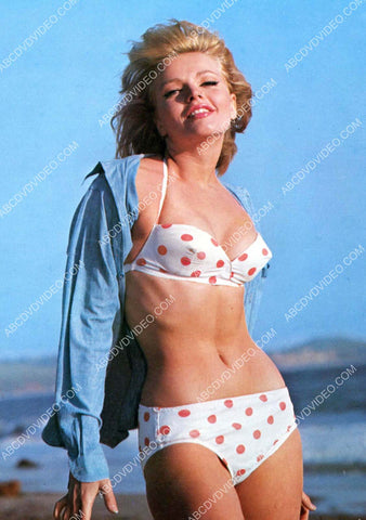 beautiful Karen Jensen in her bikini 8b20-19186