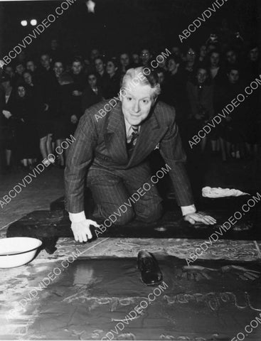Nelson Eddy hands and feet in cement Grauman's Chinese Theatre 8b20-20007