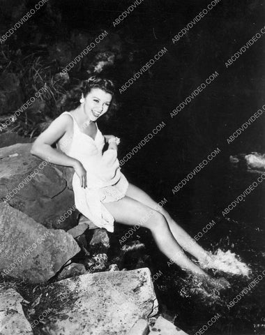 Sheila Ryan splashing her feet in the water 8b20-20106