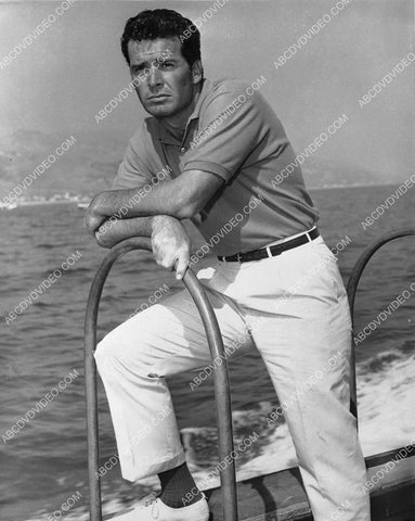 James Garner goes for a boat ride 8b20-20218