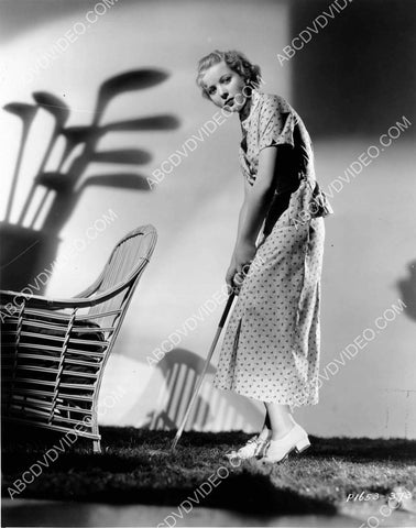 Ida Lupino working on her golf swing 8b20-20337