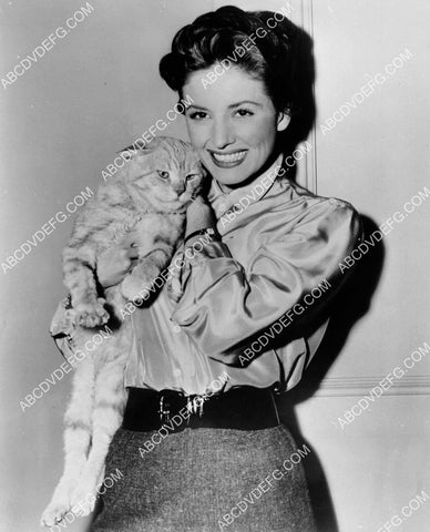 Janet Blair posing w her cat 8b20-20461