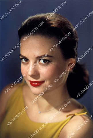 lovely Natalie Wood portrait 8b20-20639