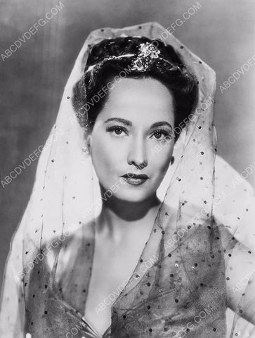 Merle Oberon portrait 8b20-2687