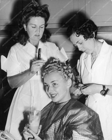 Anne Shirley behind scenes in makeup chair gets full treatment 8b20-2812