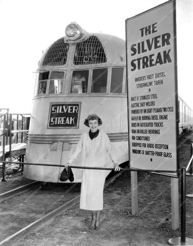 Anne Shirley w new Silver Streak diesel streamline locomotive railroad 8b20-2818