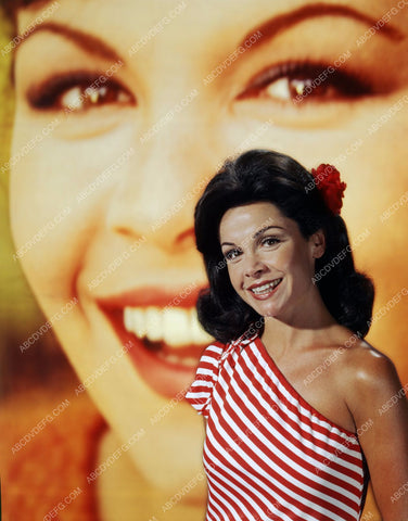 cool Annette Funicello portrait 8b20-2952