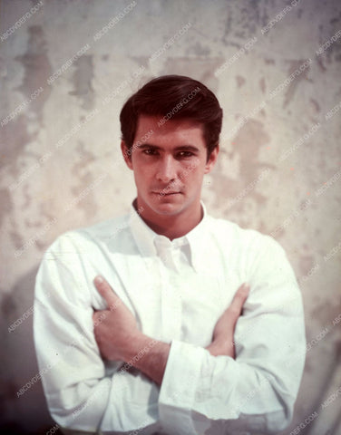 Anthony Perkins all in white 8b20-2973